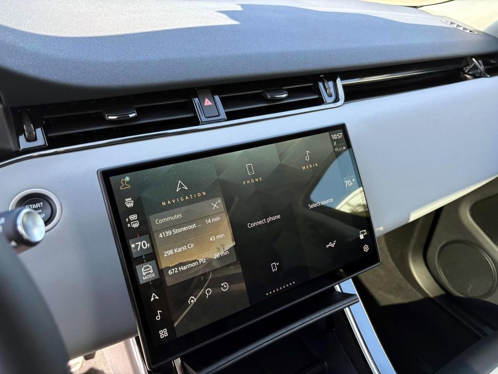 Certified 2025 Land Rover Range Rover Evoque Dynamic SE image 16