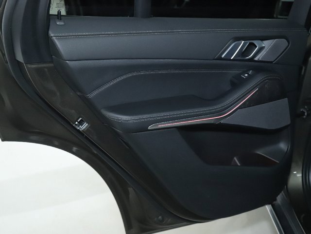 Certified 2025 BMW X5 xDrive40i w/ Premium Package image 13