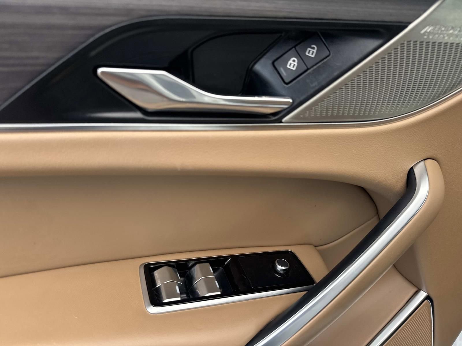 Used 2022 Jaguar F-PACE S image 20