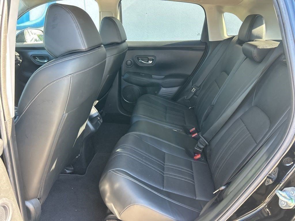Used 2023 Honda HR-V EX-L image 8