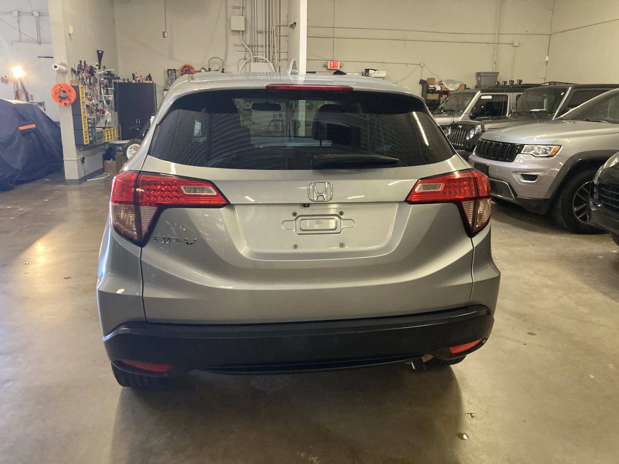 Used 2018 Honda HR-V LX image 6