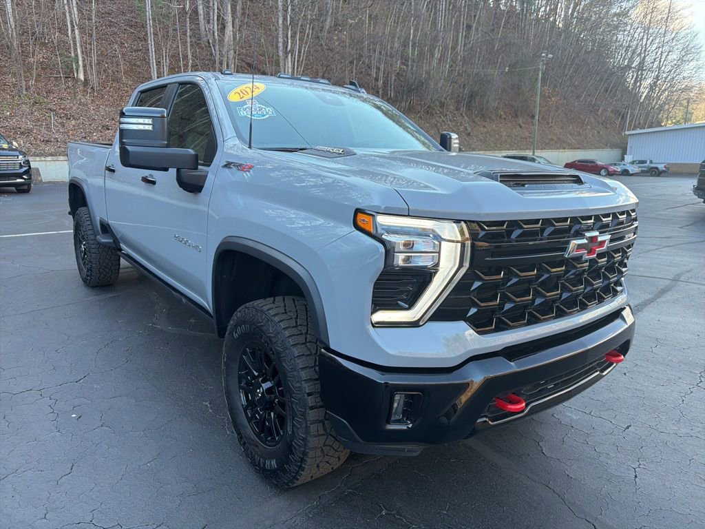 Certified 2024 Chevrolet Silverado 2500 ZR2 w/ Technology Package image 6