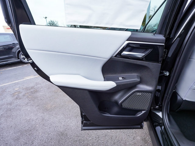 New 2026 Mitsubishi Outlander SE AWD/4WD image 13