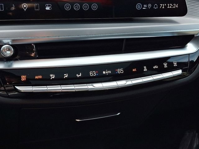 New 2026 Cadillac Lyriq V AWD/4WD image 17