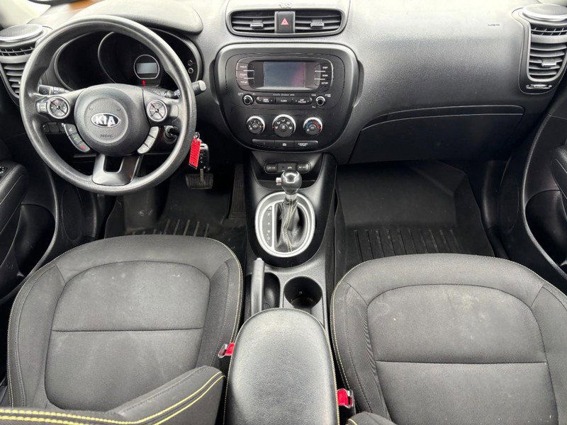Used 2016 Kia Soul + image 13