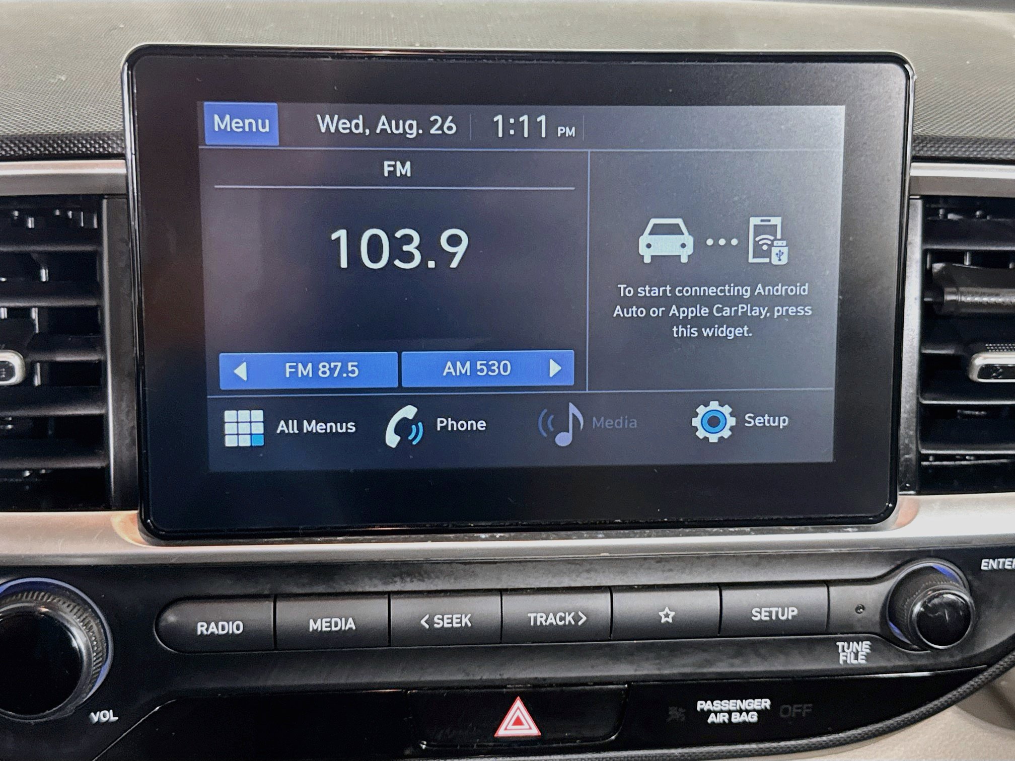 Used 2021 Hyundai Venue SEL FWD image 16