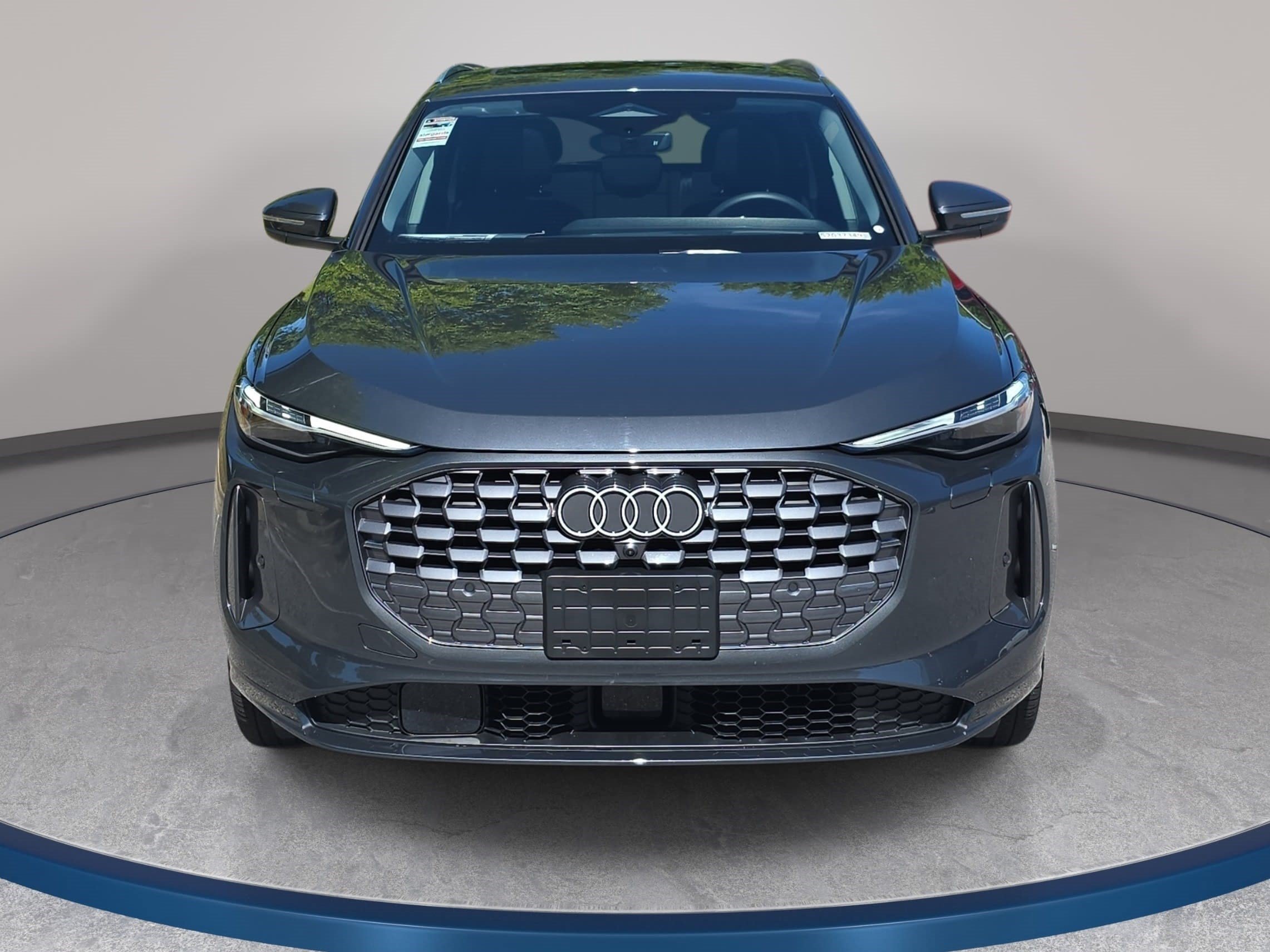 Certified 2025 Audi Q5 Premium Plus w/ Premium Plus AWD/4WD image 2