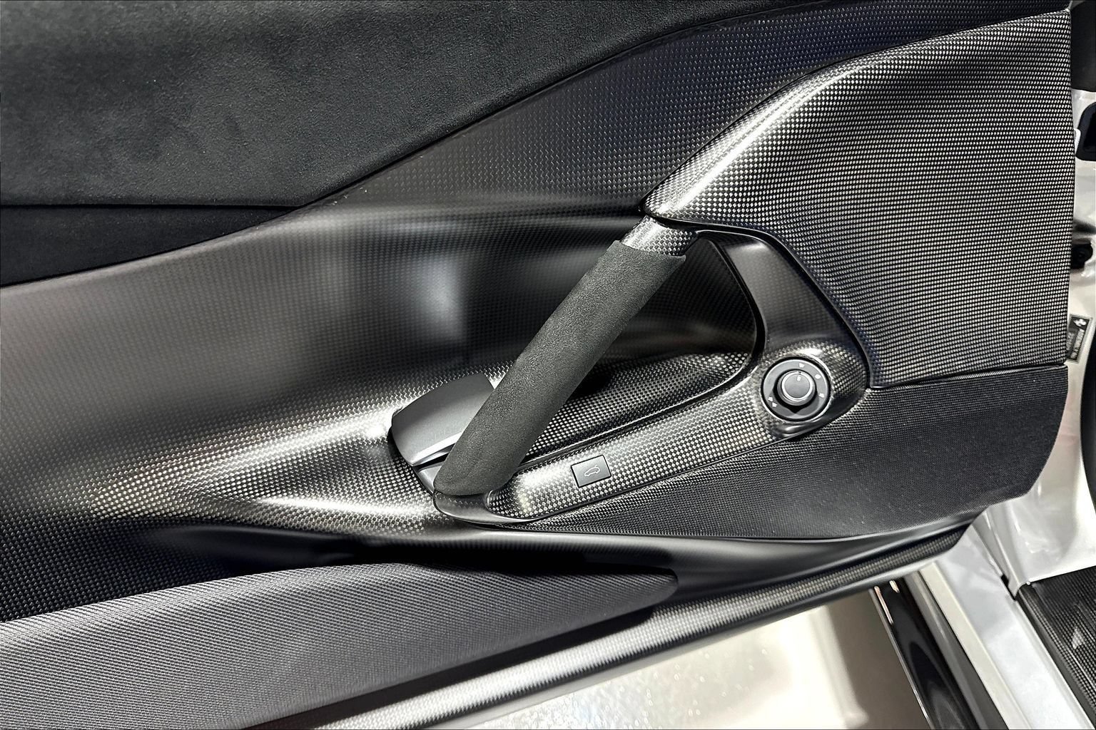 Used 2023 Ferrari 812 Competizione A RWD image 30