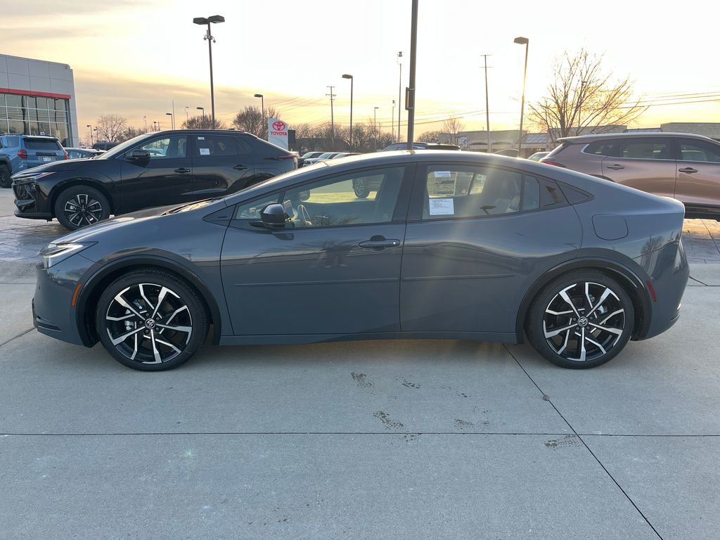 New 2026 Toyota Prius Hybrid XSE video 2