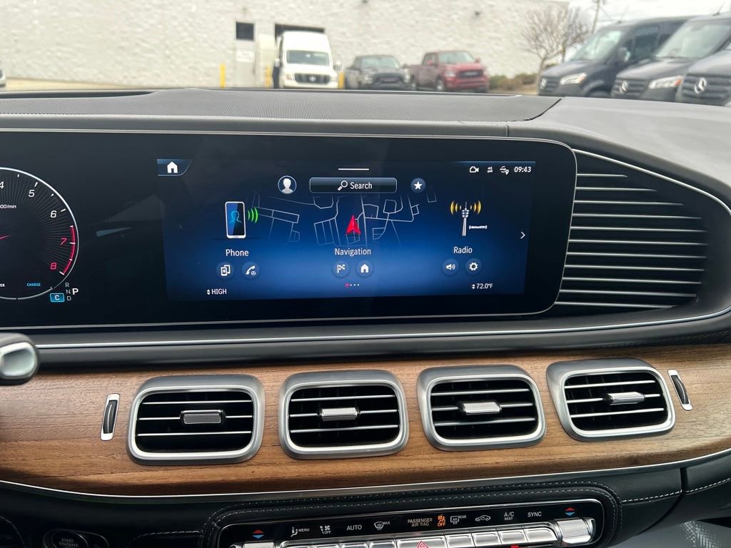 Certified 2024 Mercedes-Benz Maybach GLS 600 4MATIC image 15