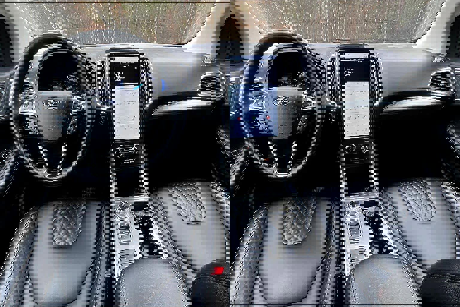 Used 2024 Ford Edge Titanium image 16