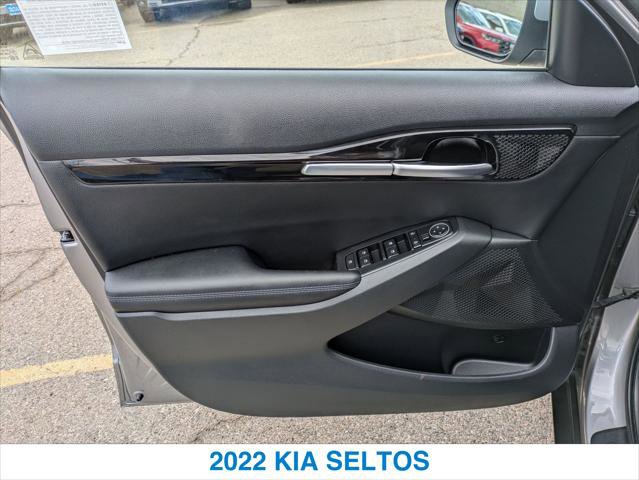 Used 2022 Kia Seltos S image 12
