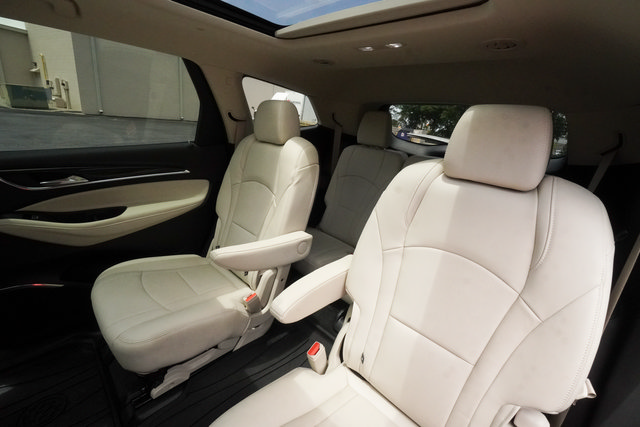 Used 2023 Buick Enclave Essence w/ Experience Buick Package FWD image 23