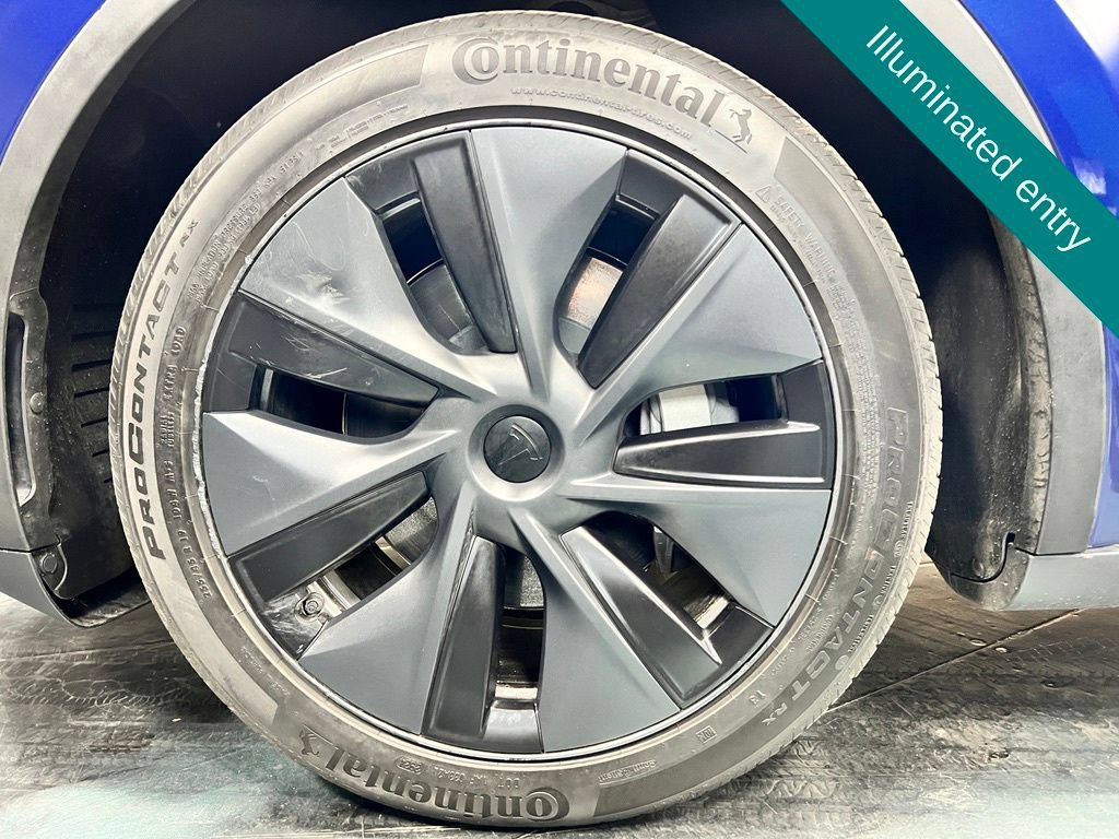 Used 2025 Tesla Model Y Long Range AWD/4WD image 11