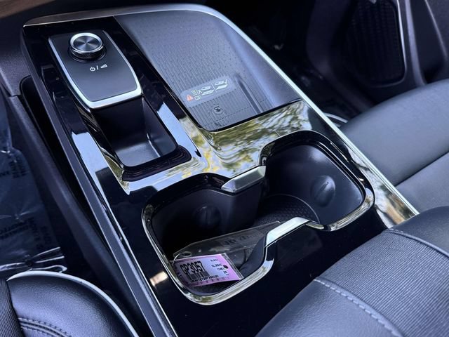 Certified 2025 Buick Enclave Preferred AWD/4WD image 16