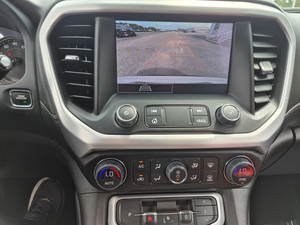 Used 2023 GMC Acadia SLE image 18