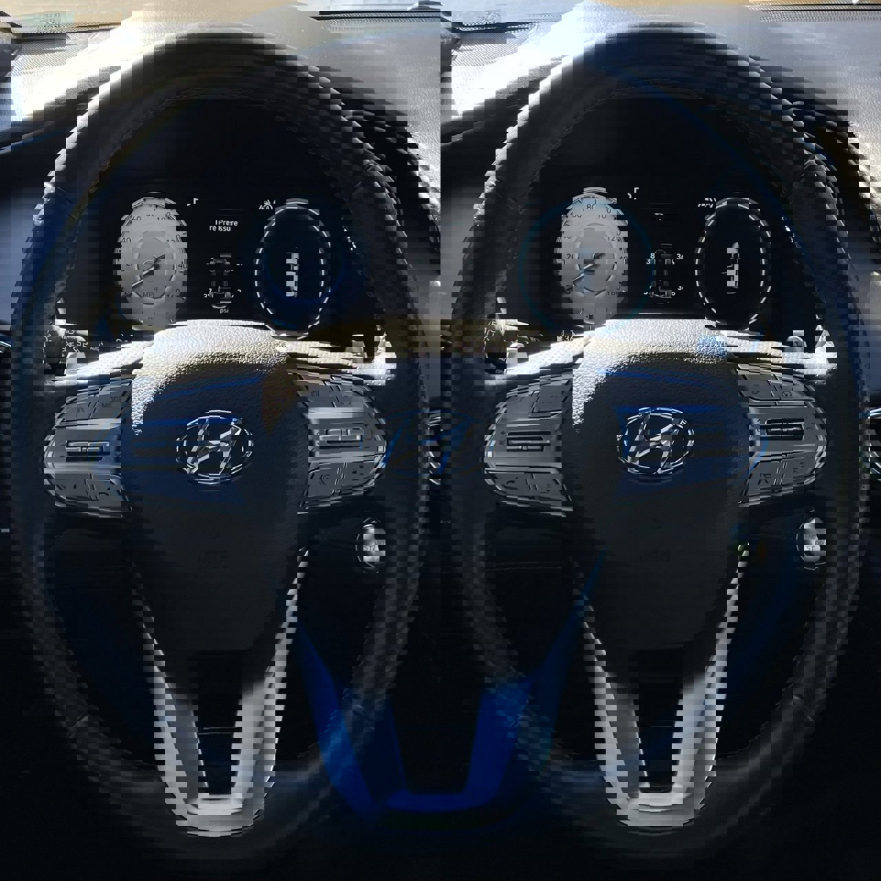 Used 2023 Hyundai Santa Fe Calligraphy image 12