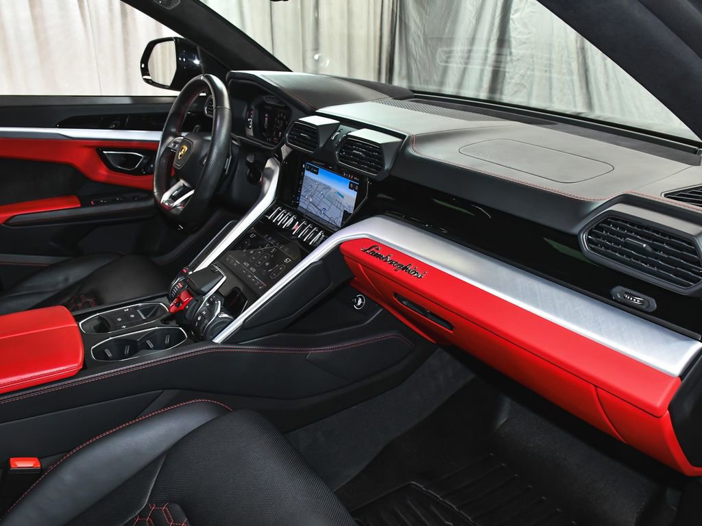 Used 2022 Lamborghini Urus AWD/4WD image 67