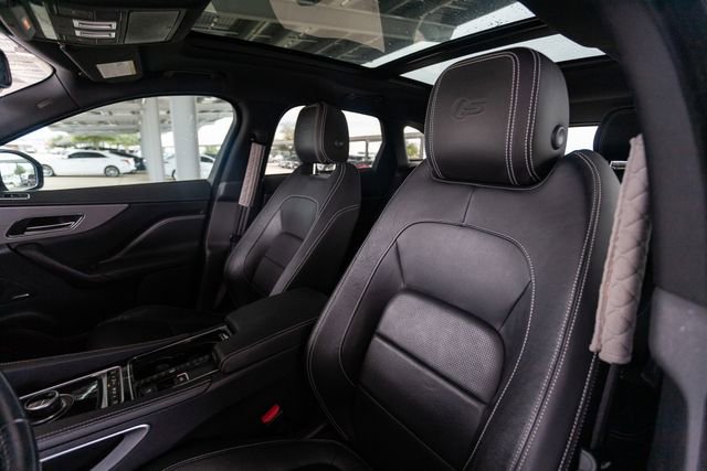 Used 2018 Jaguar F-PACE S image 9