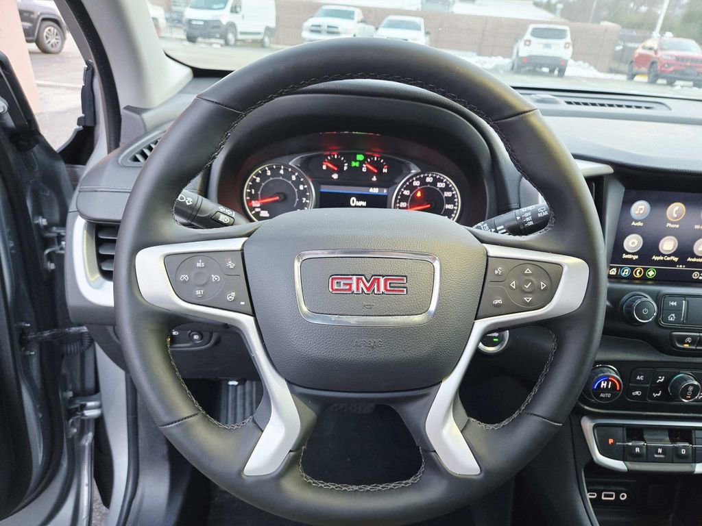 Used 2024 GMC Terrain SLT image 19