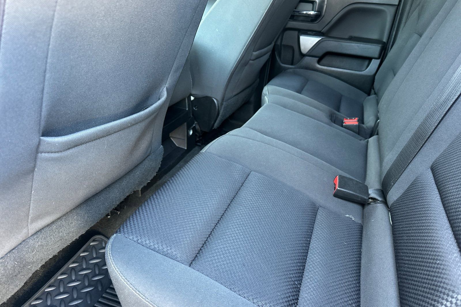 Used 2018 Chevrolet Silverado 1500 LT image 12