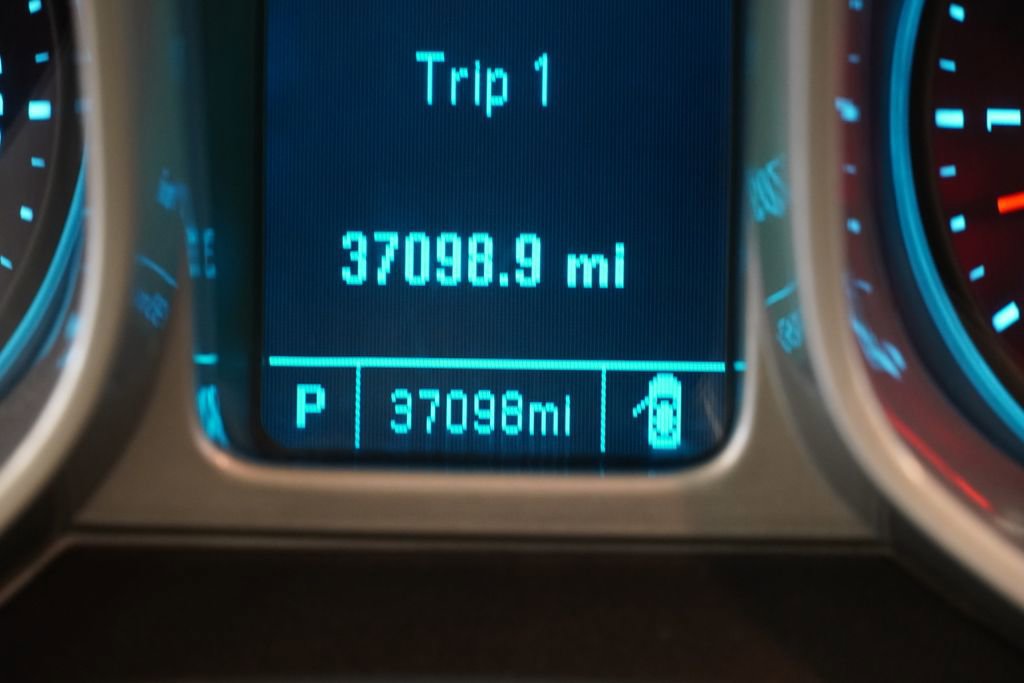 Used 2015 Chevrolet Camaro LT w/ 1LT Preferred Package image 5