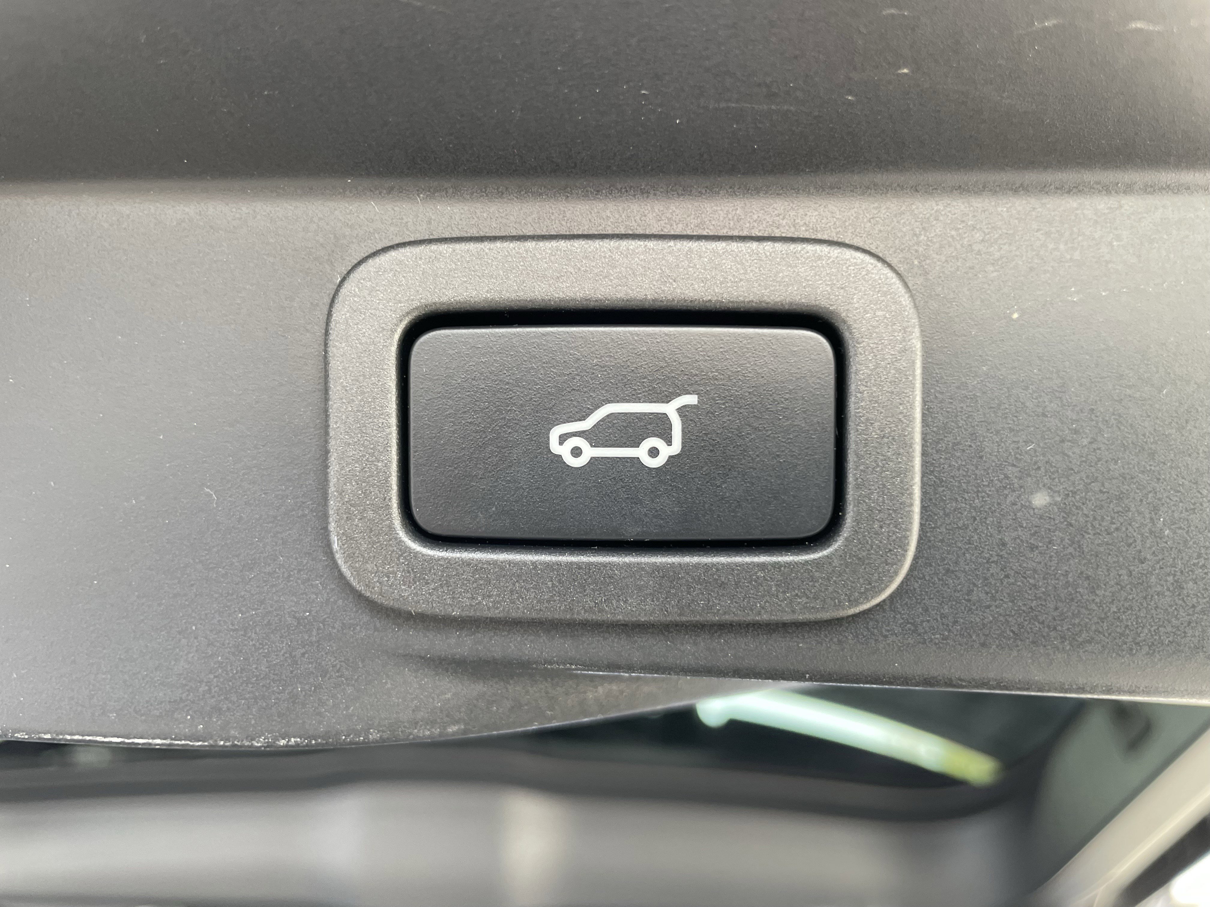 Used 2019 Land Rover Range Rover Sport HSE AWD/4WD image 34
