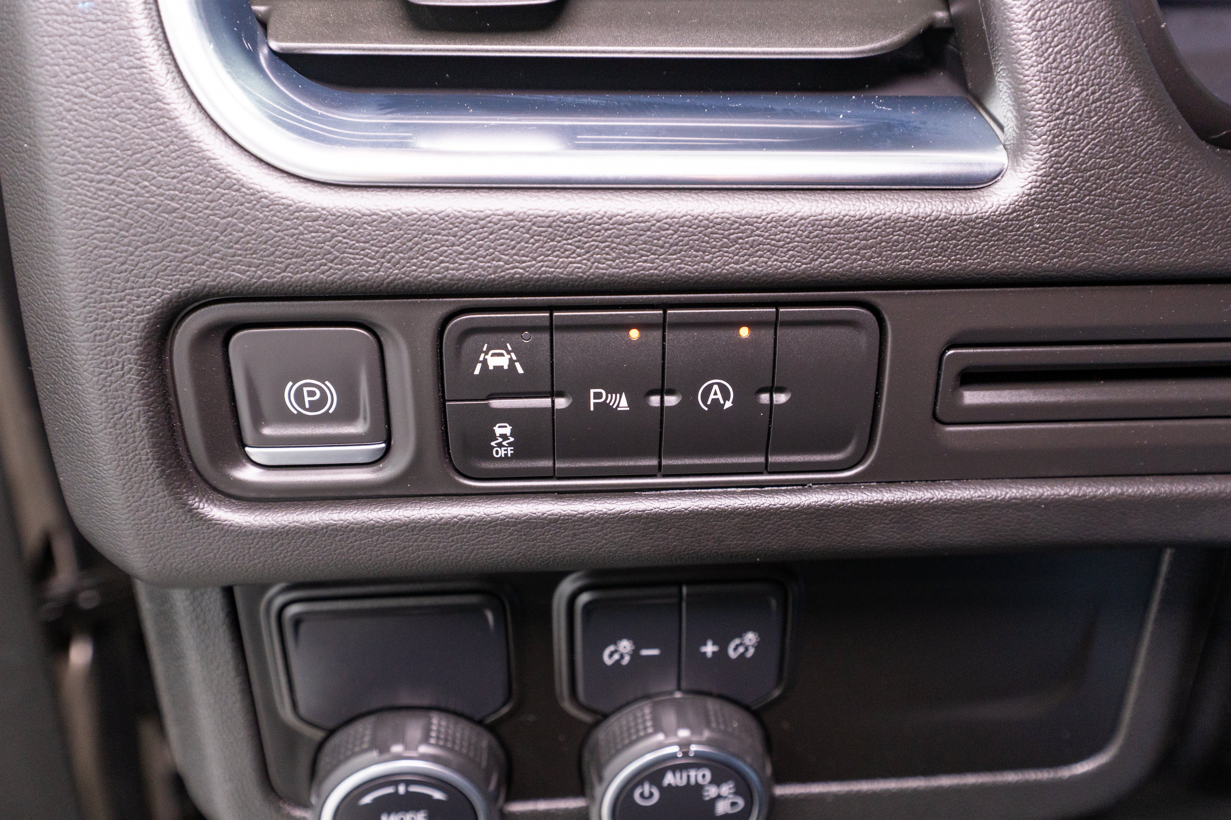 Used 2023 Chevrolet Tahoe LT RWD image 28