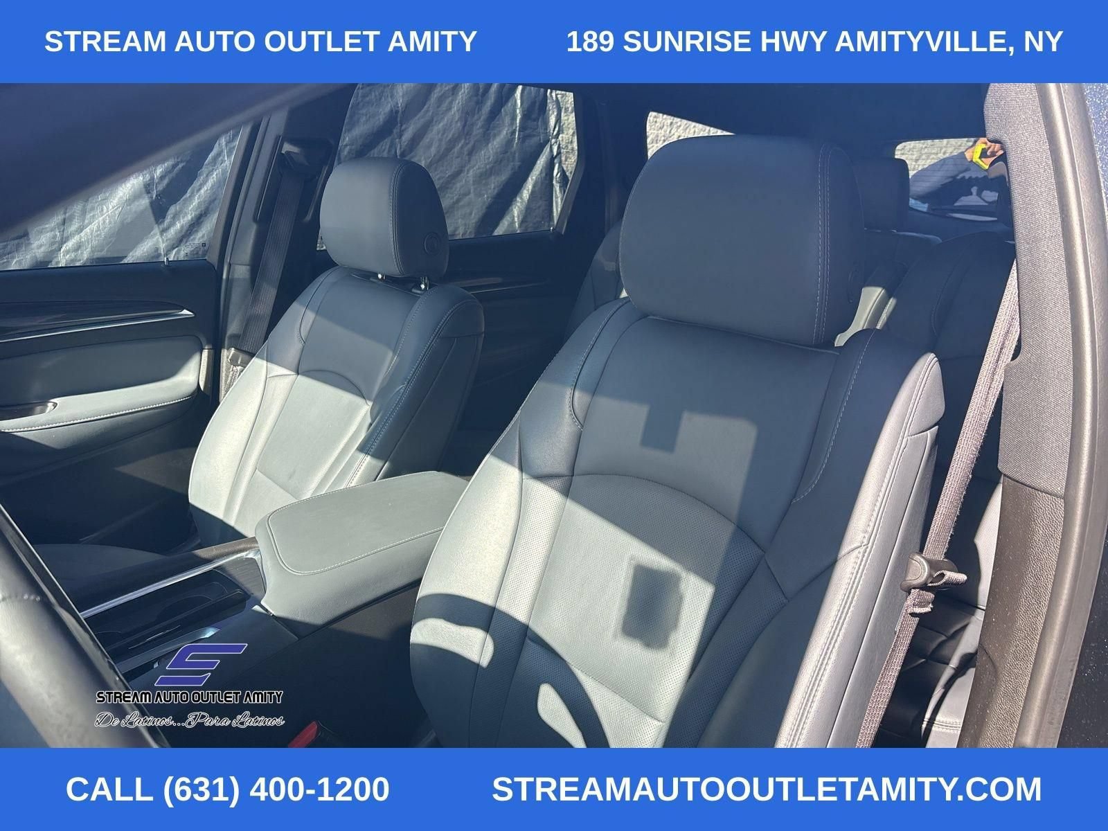 Used 2024 Buick Enclave Essence w/ Experience Buick Package AWD/4WD image 29