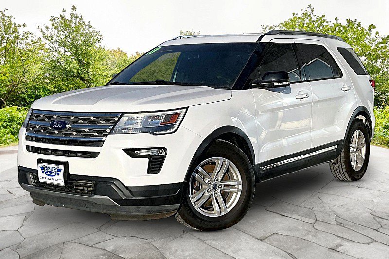 Used 2018 Ford Explorer XLT w/ Equipment Group 201A FWD image 1