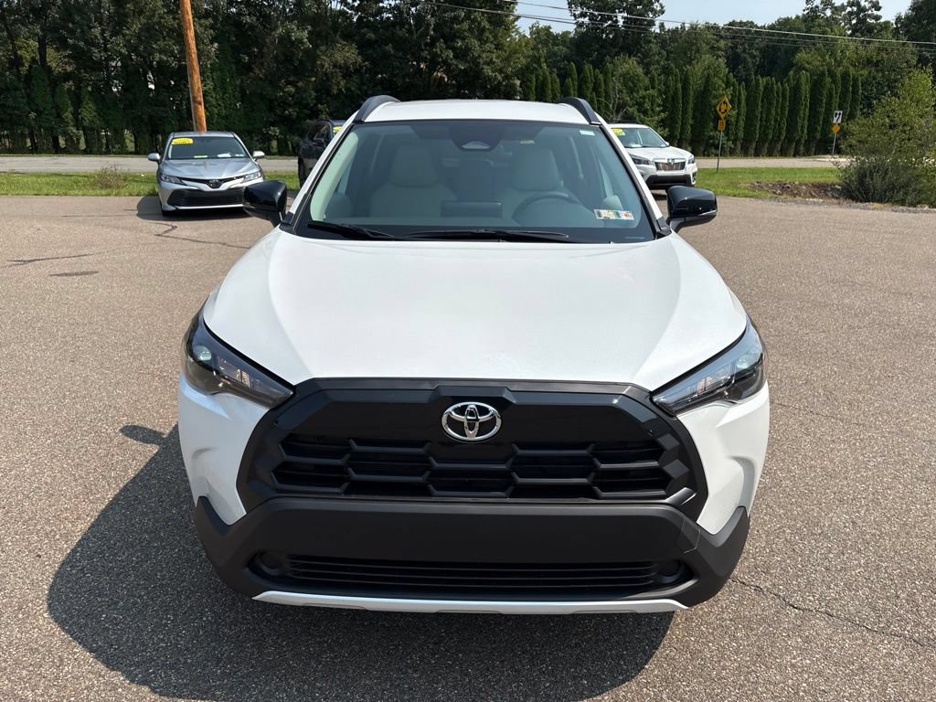 Used 2026 Toyota Corolla Cross LE AWD/4WD image 9