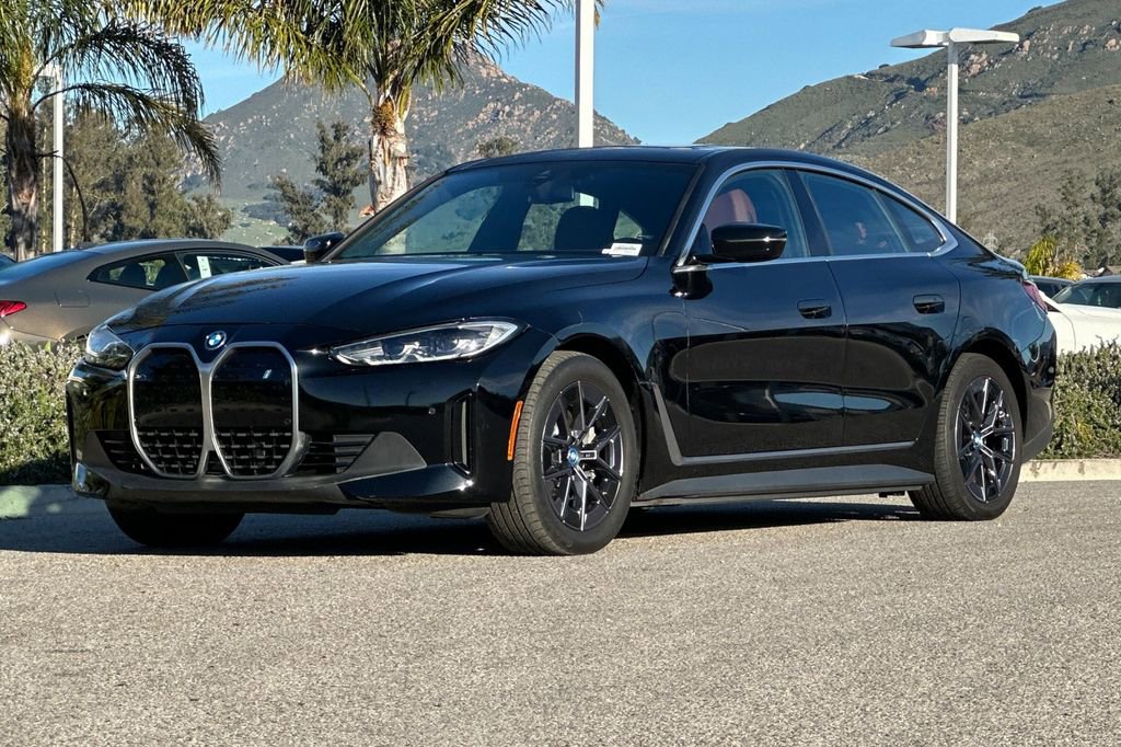 Used 2024 BMW i4 eDrive35 image 7