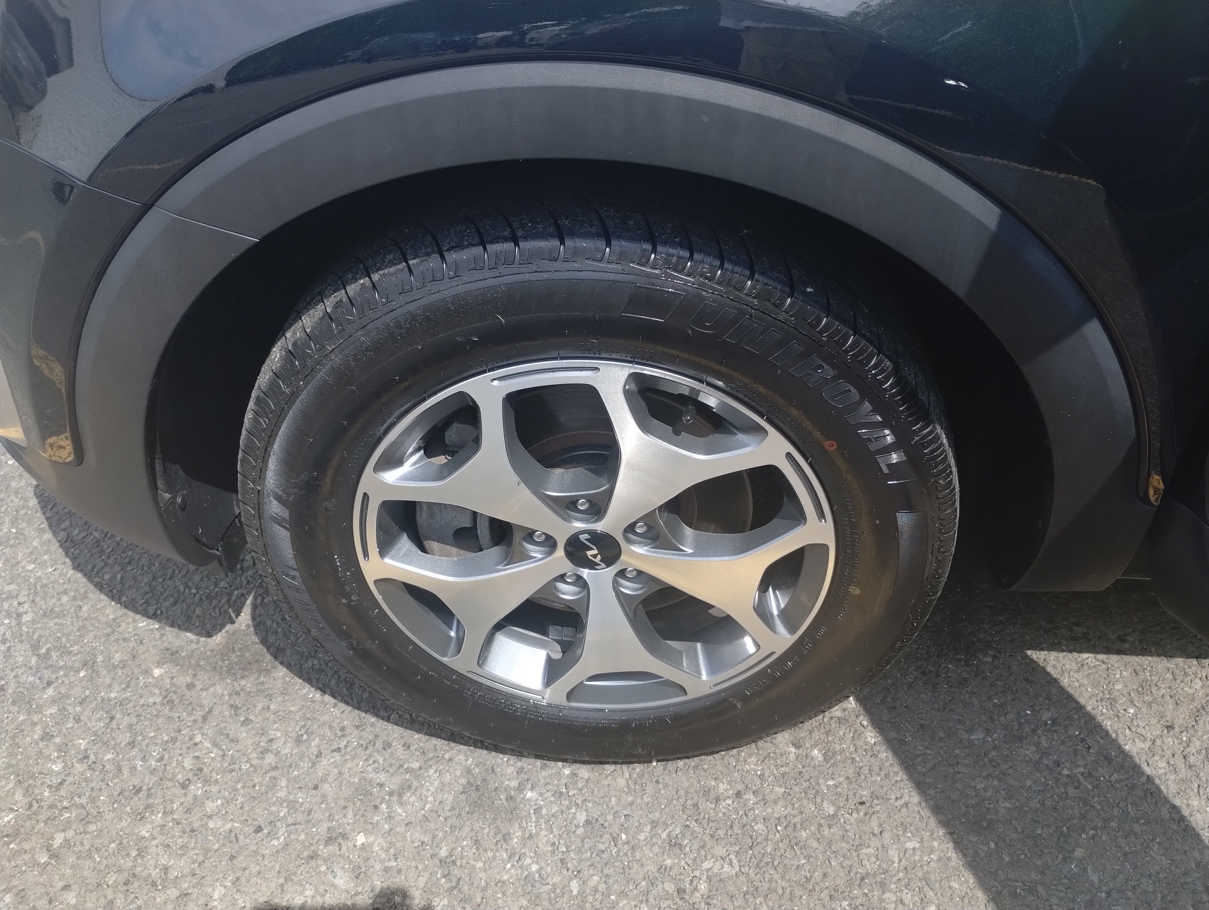 Used 2022 Kia Telluride EX image 24