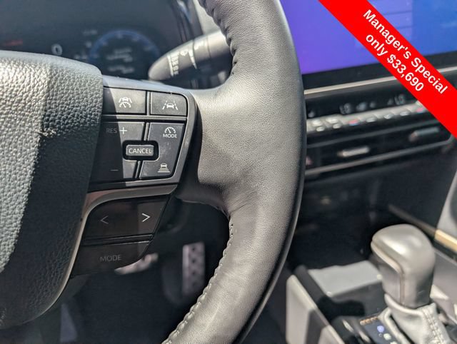 Used 2025 Toyota Camry XSE FWD image 18