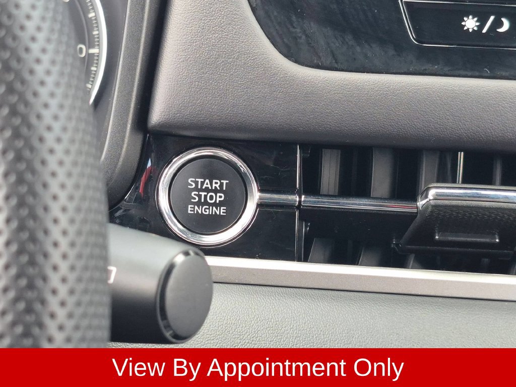 Used 2025 Mitsubishi Outlander SE AWD/4WD image 18