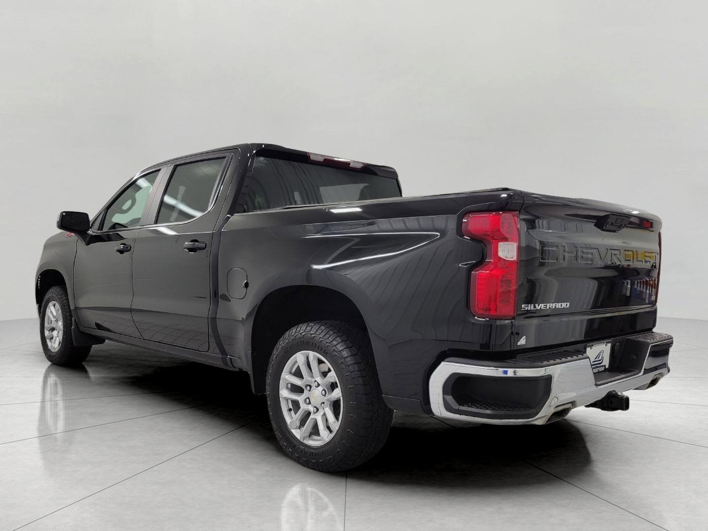 Used 2022 Chevrolet Silverado 1500 LT AWD/4WD image 21