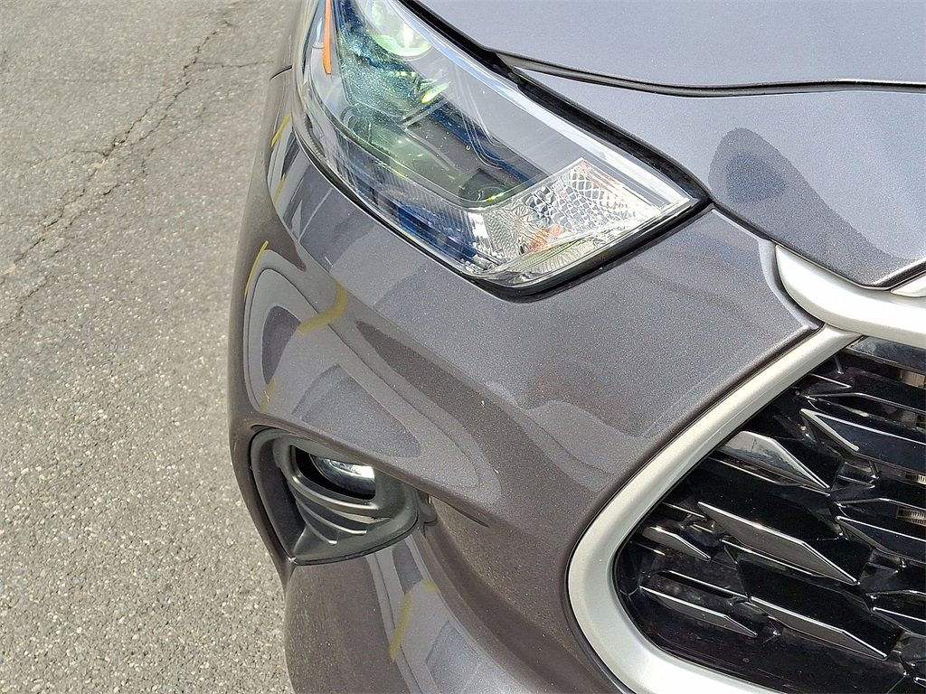 Used 2023 Toyota Highlander XLE image 28