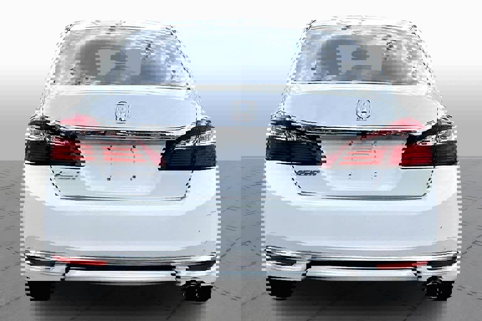 Used 2016 Honda Accord EX image 5