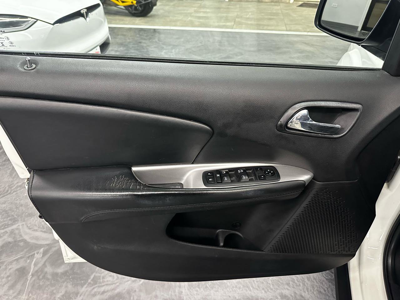 Used 2018 Dodge Journey SE w/ Connectivity Group image 12