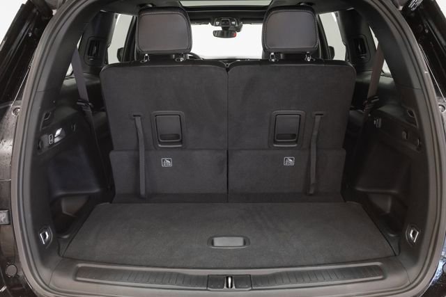 Used 2024 Jeep Grand Cherokee L Limited w/ Black Appearance Package image 34