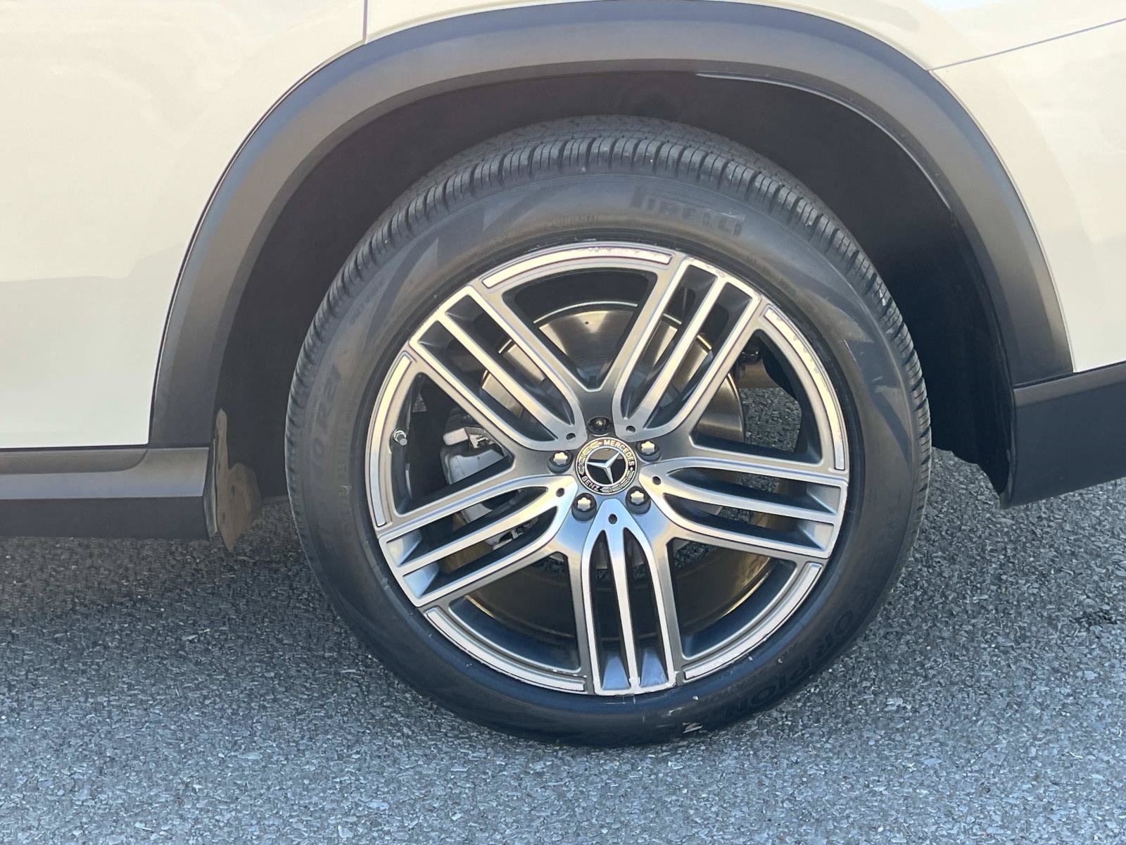 Certified 2023 Mercedes-Benz GLS 450 4MATIC image 11