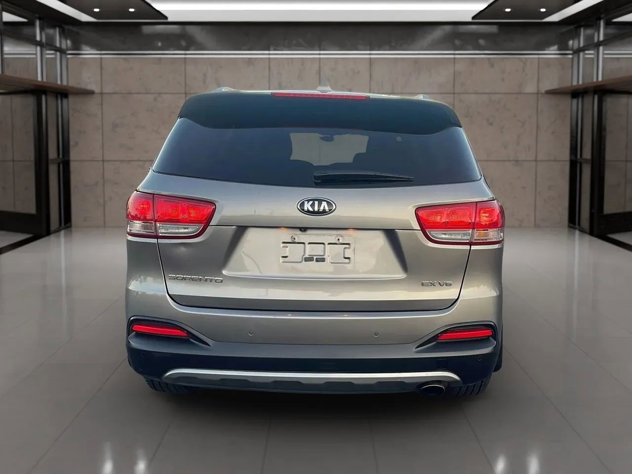 Used 2016 Kia Sorento EX image 4