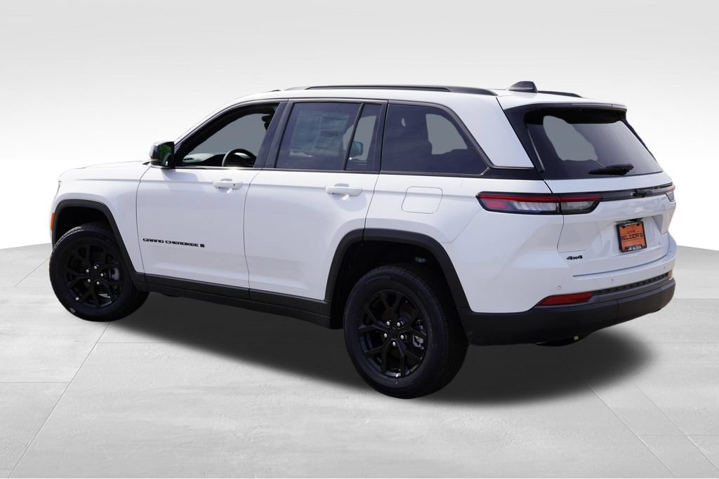 New 2026 Jeep Grand Cherokee Altitude AWD/4WD image 7