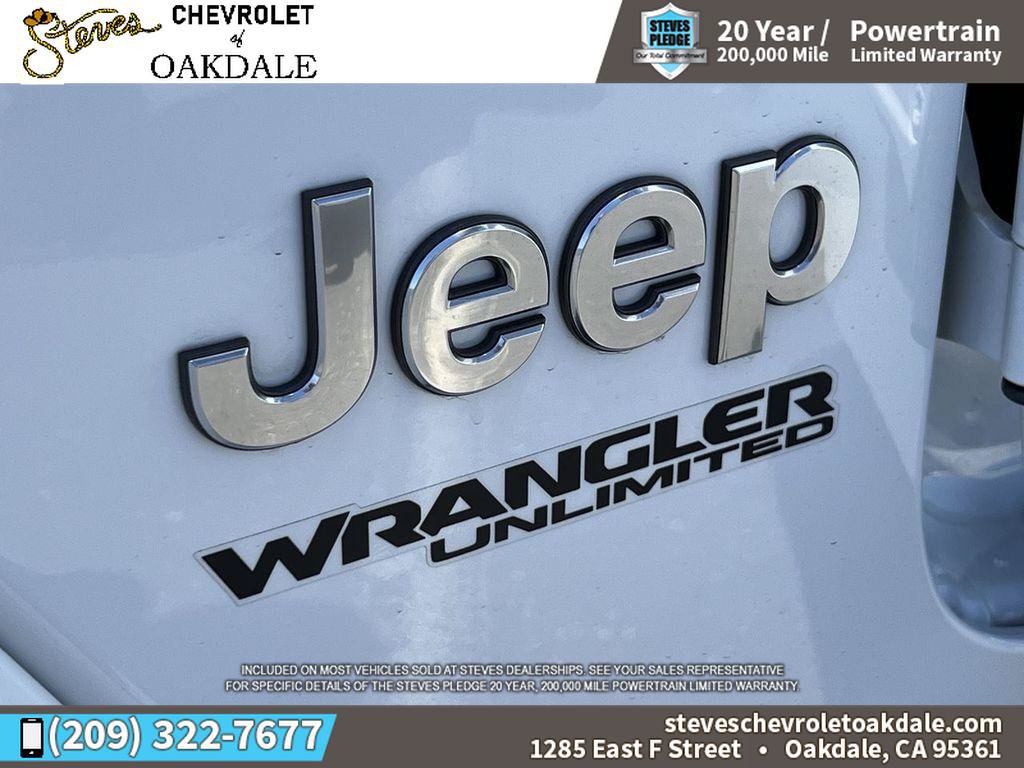Used 2022 Jeep Wrangler Unlimited Sahara AWD/4WD image 34