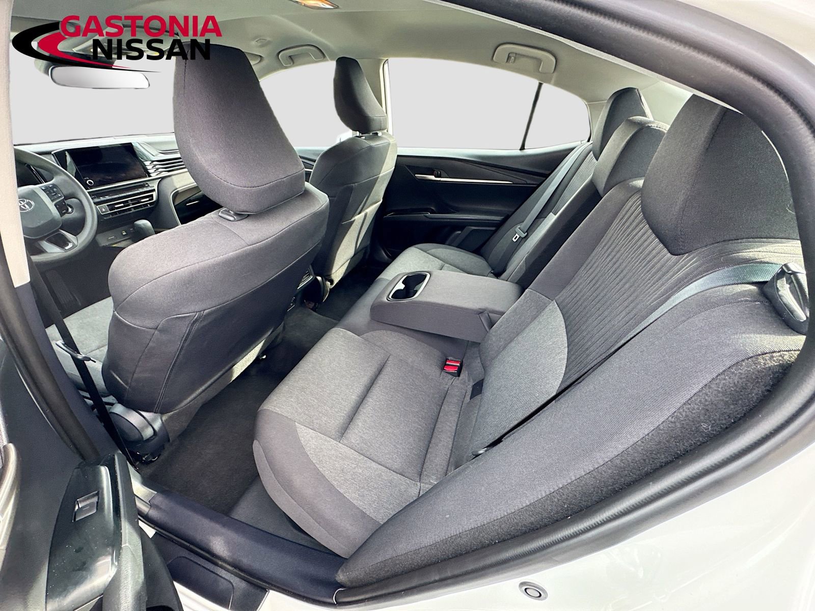 Used 2025 Toyota Camry LE image 29