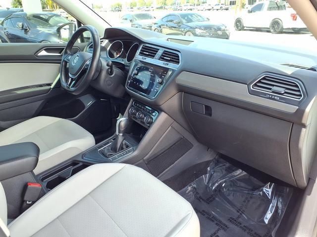 Used 2019 Volkswagen Tiguan SE FWD image 28