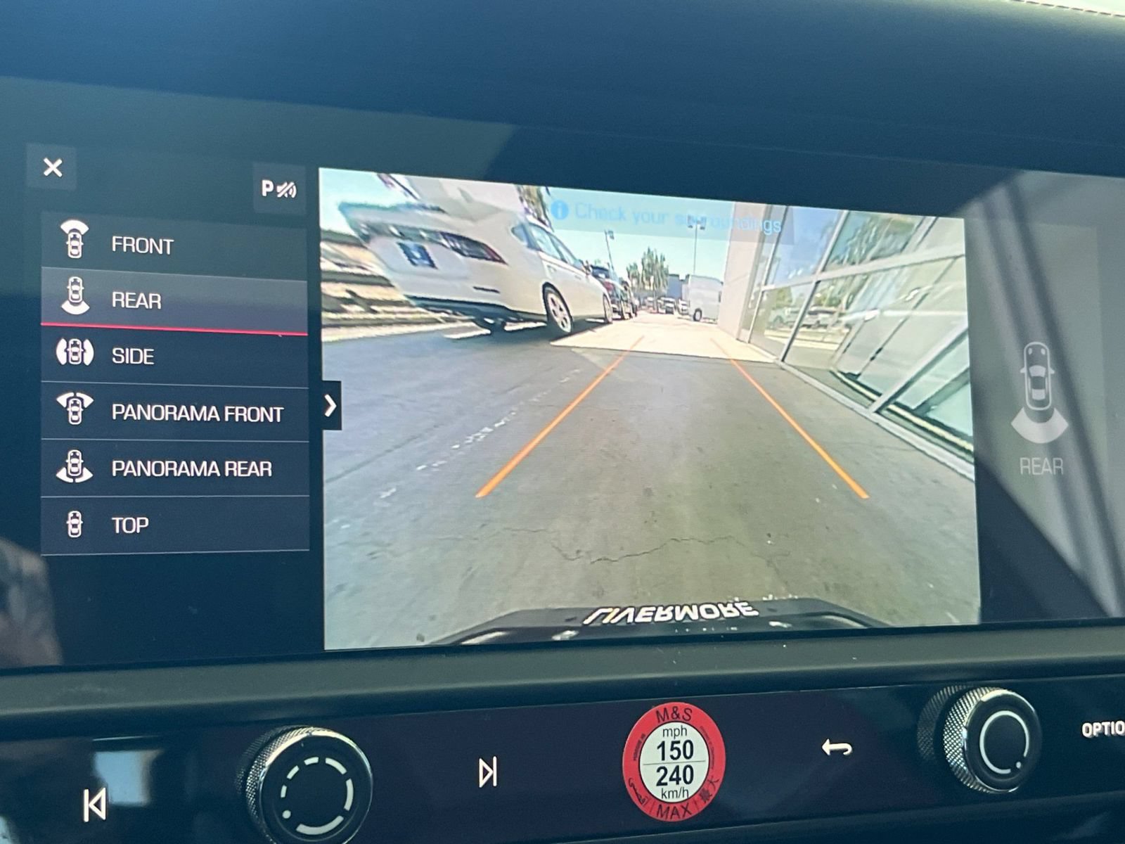 Certified 2023 Porsche Macan Turbo AWD/4WD image 19