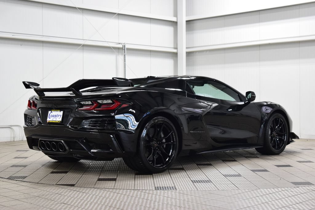 New 2027 Chevrolet Corvette Grand Sport RWD image 8