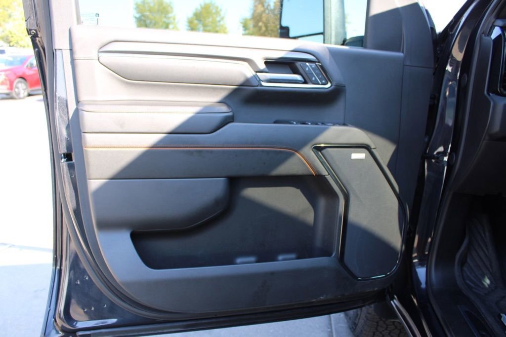 Used 2024 GMC Sierra 2500 AT4 w/ AT4 Premium Plus Package image 18