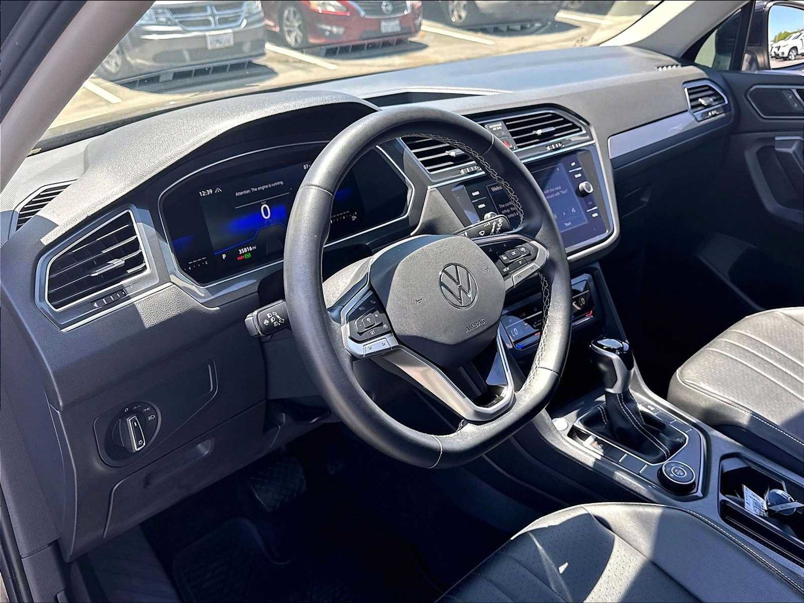 Used 2022 Volkswagen Tiguan SE AWD/4WD image 16